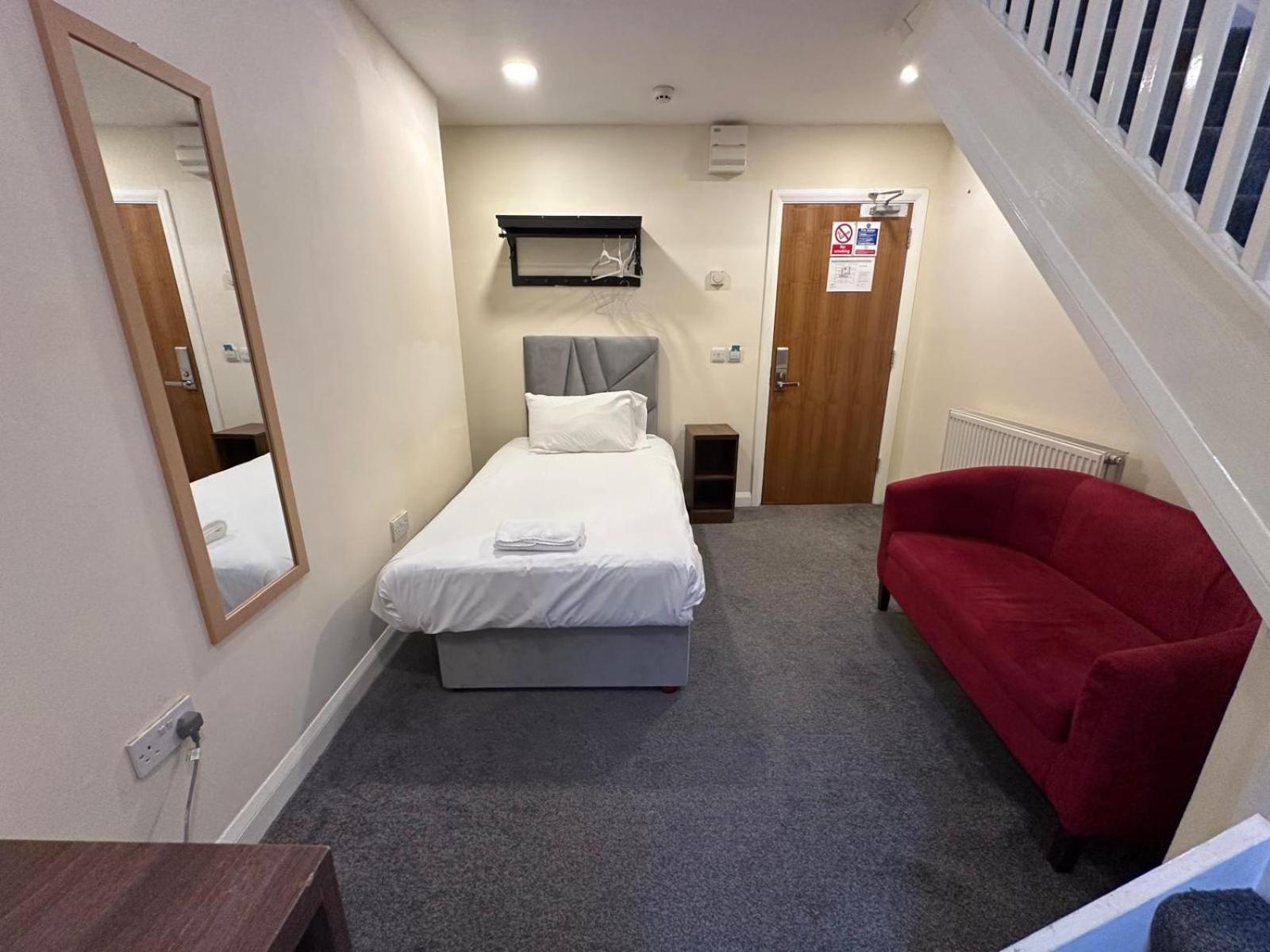 Trivelles Seaforth Отель 3*
