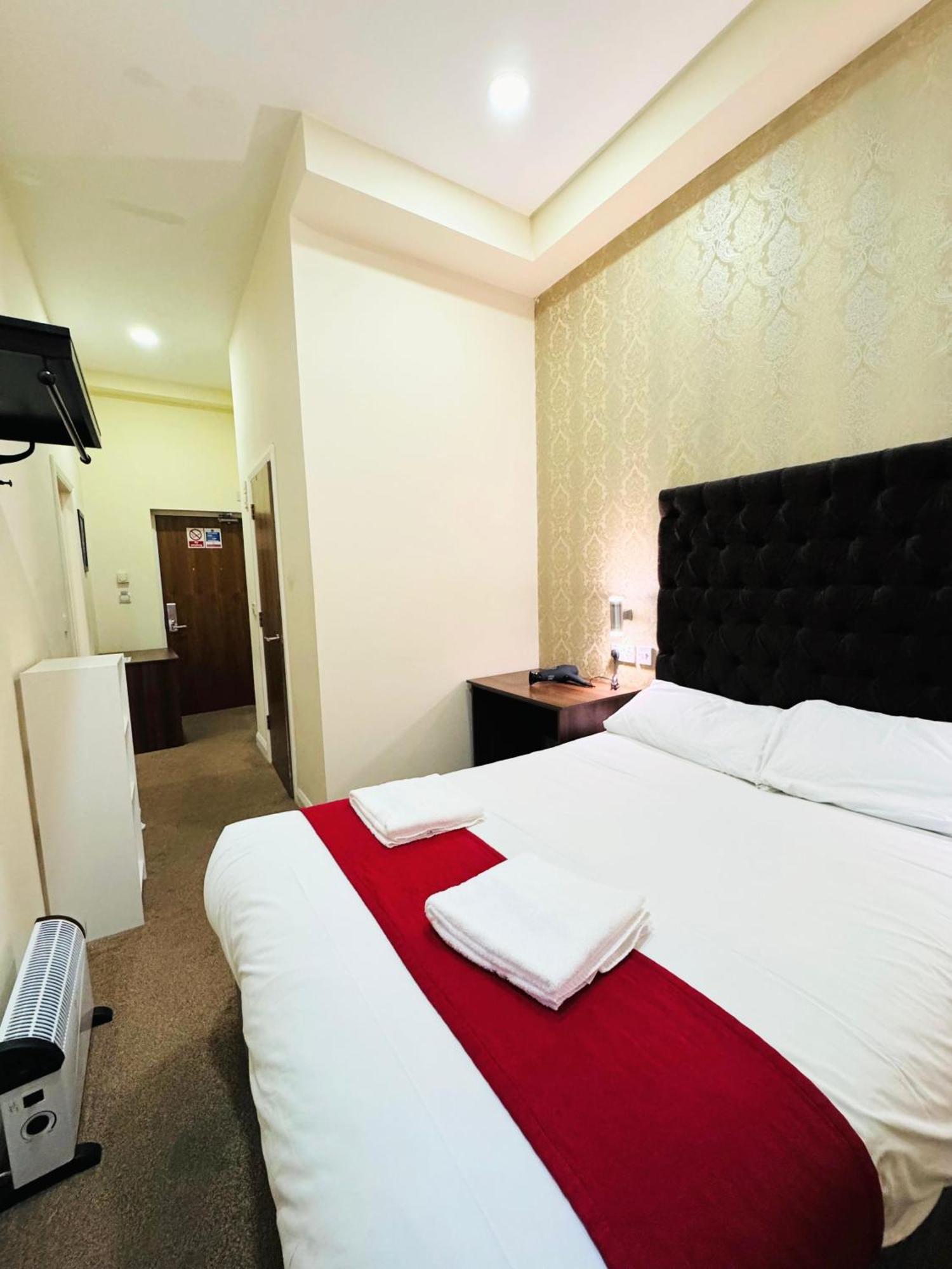 Hotel Trivelles Seaforth Litherland