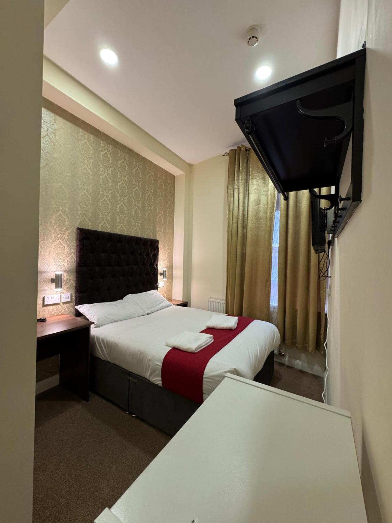 Trivelles Seaforth 3* Litherland